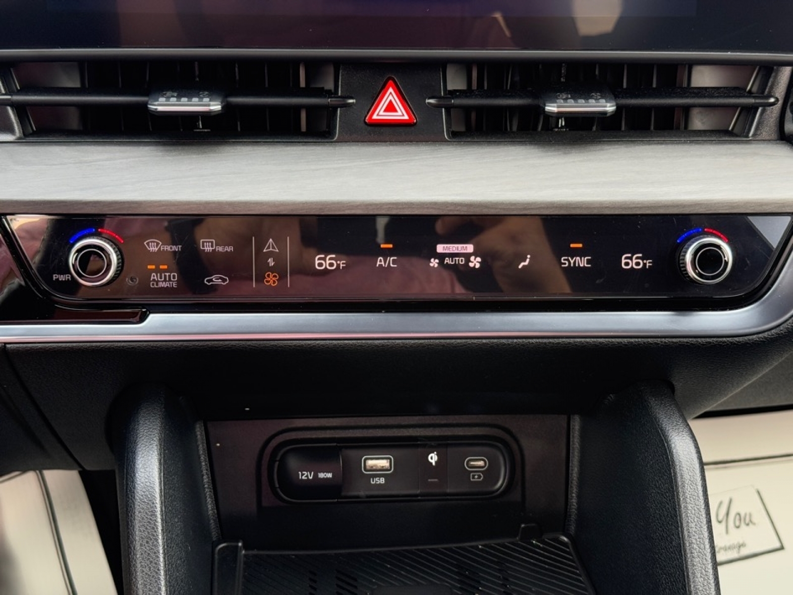 2025 Kia Sportage X-Line, 39002, Photo