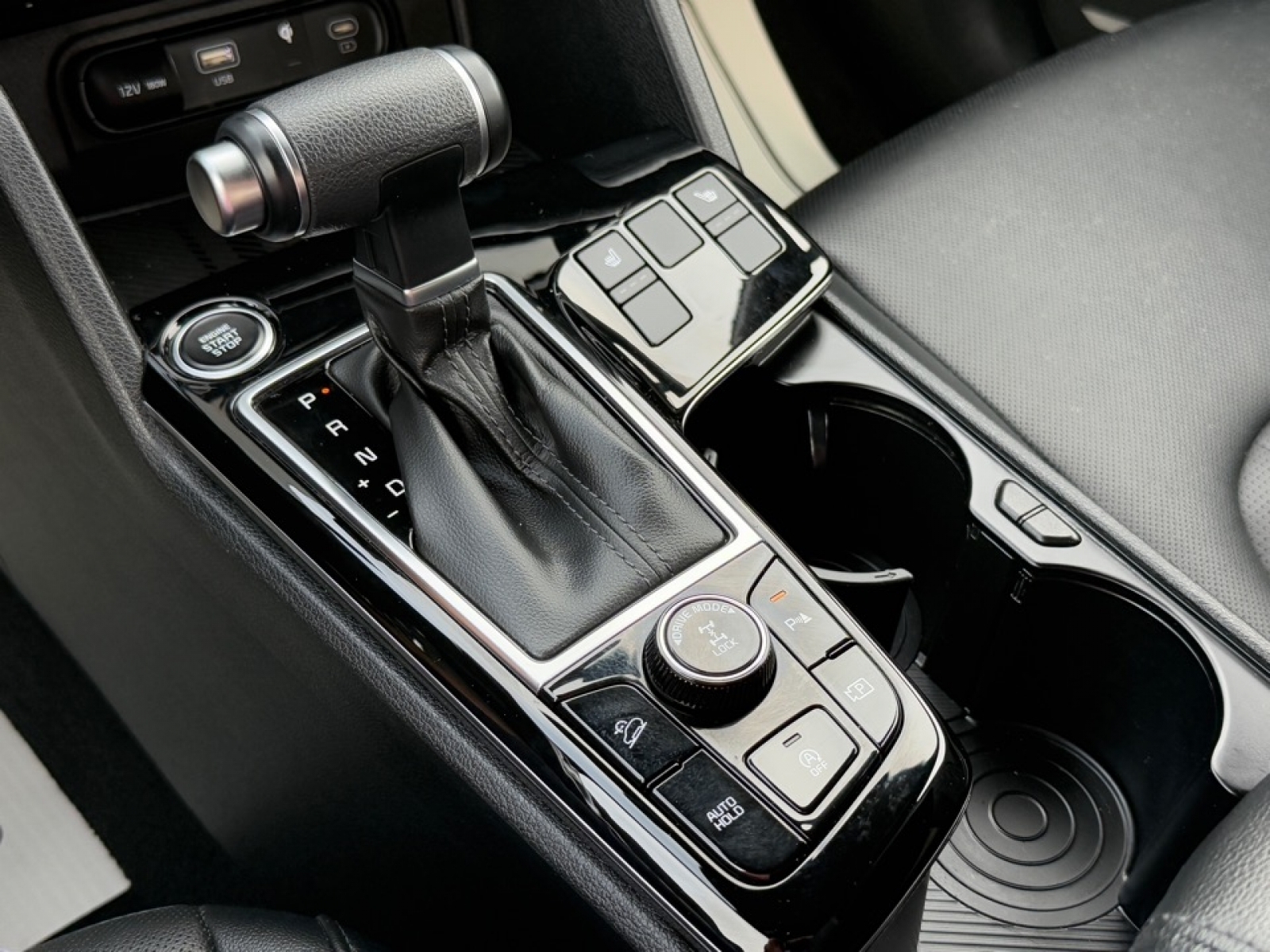 2025 Kia Sportage X-Line, 39002, Photo