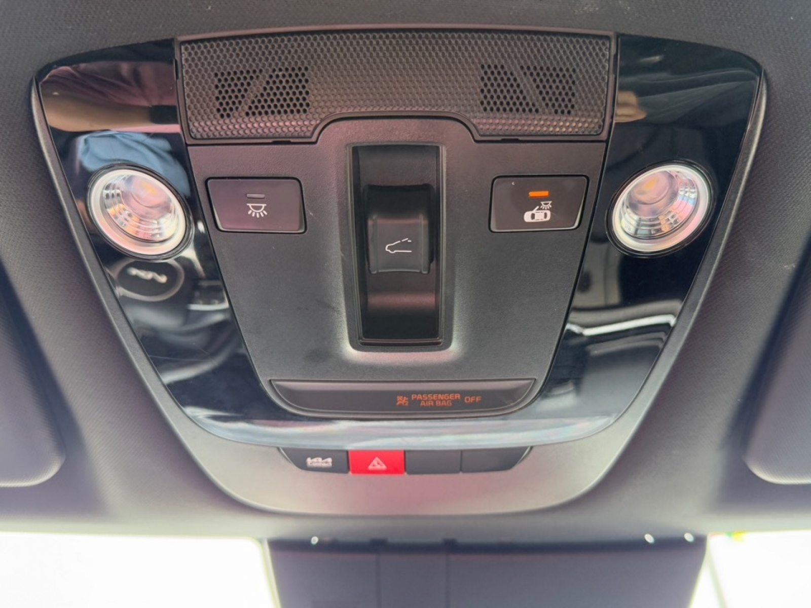 2025 Kia Sportage X-Line, 39002, Photo