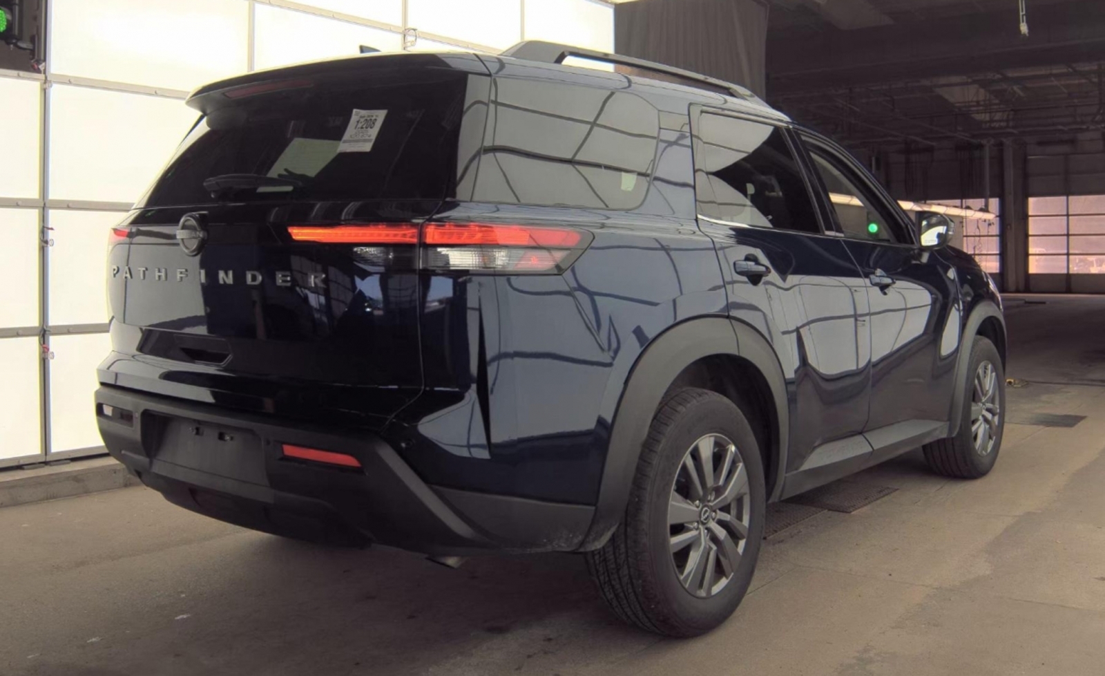 2025 Nissan Pathfinder SV FWD, 39831, Photo