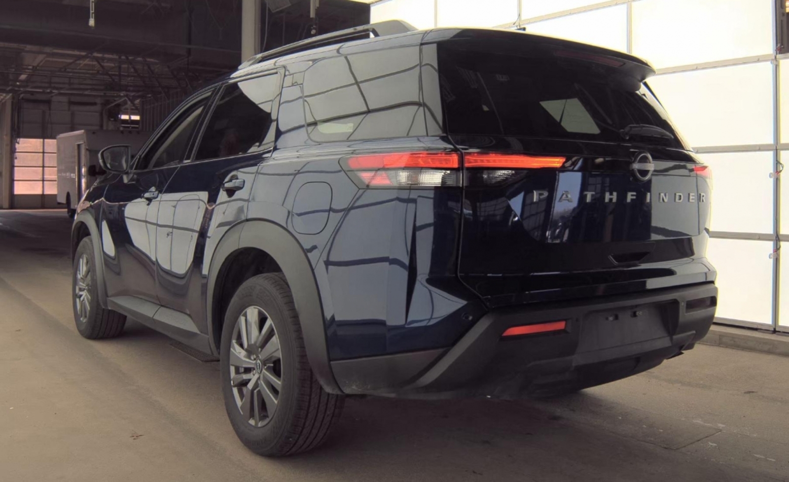 2025 Nissan Pathfinder SV FWD, 39831, Photo