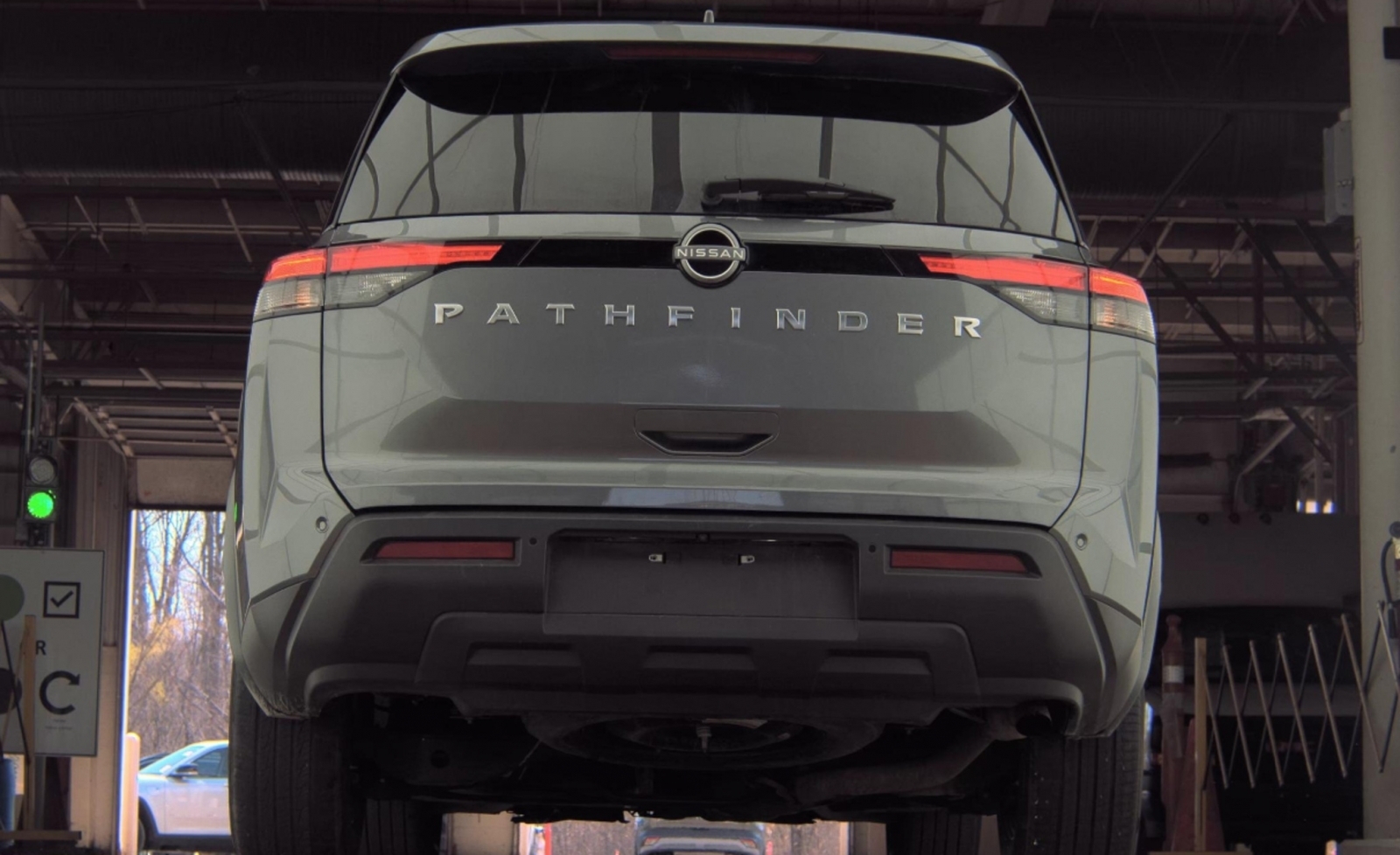 2025 Nissan Pathfinder SV FWD, 39838, Photo