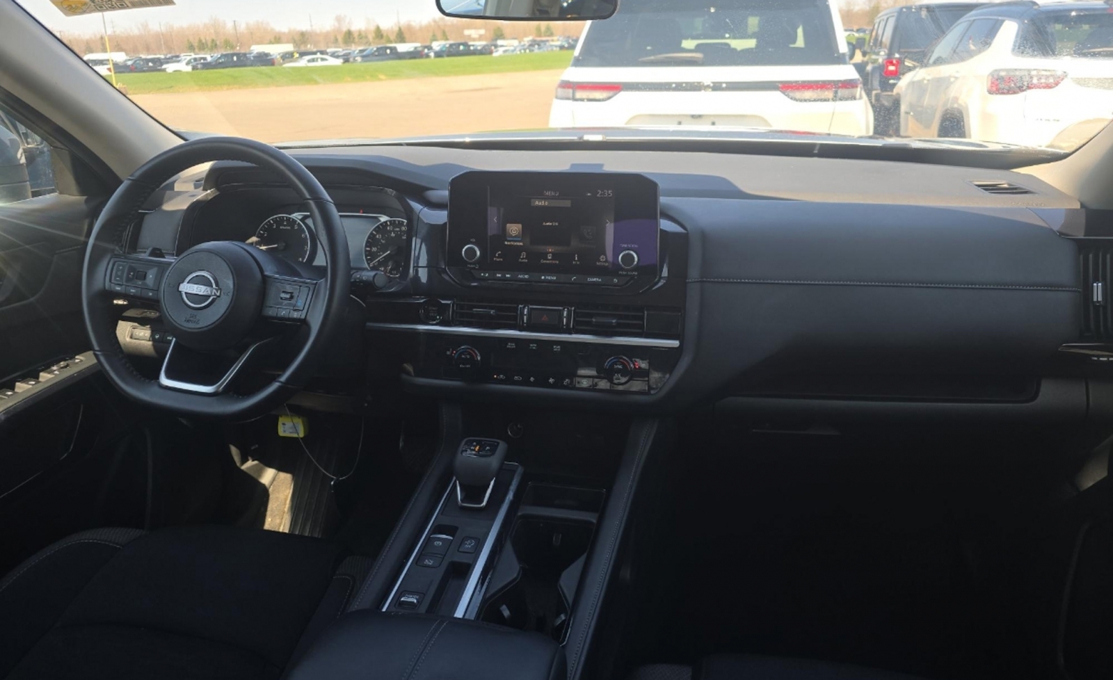 2025 Nissan Pathfinder SV FWD, 39838, Photo