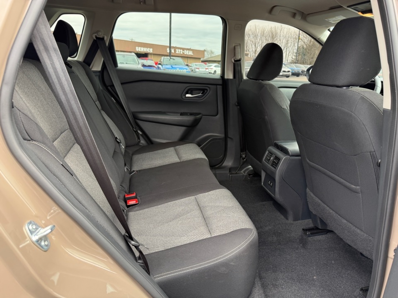 2025 Nissan Rogue SV FWD, 39693, Photo