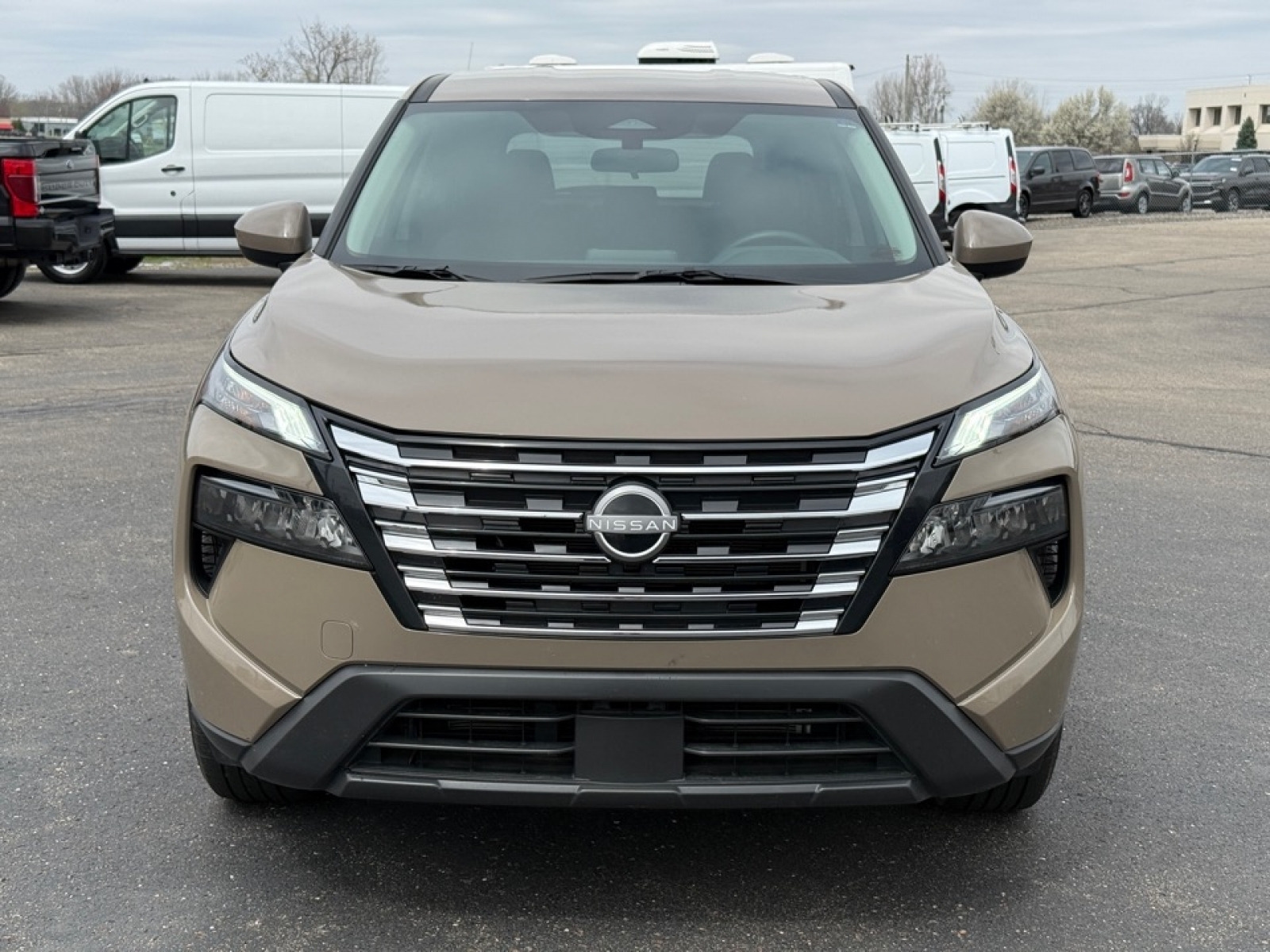 2025 Nissan Rogue SV FWD, 39693, Photo