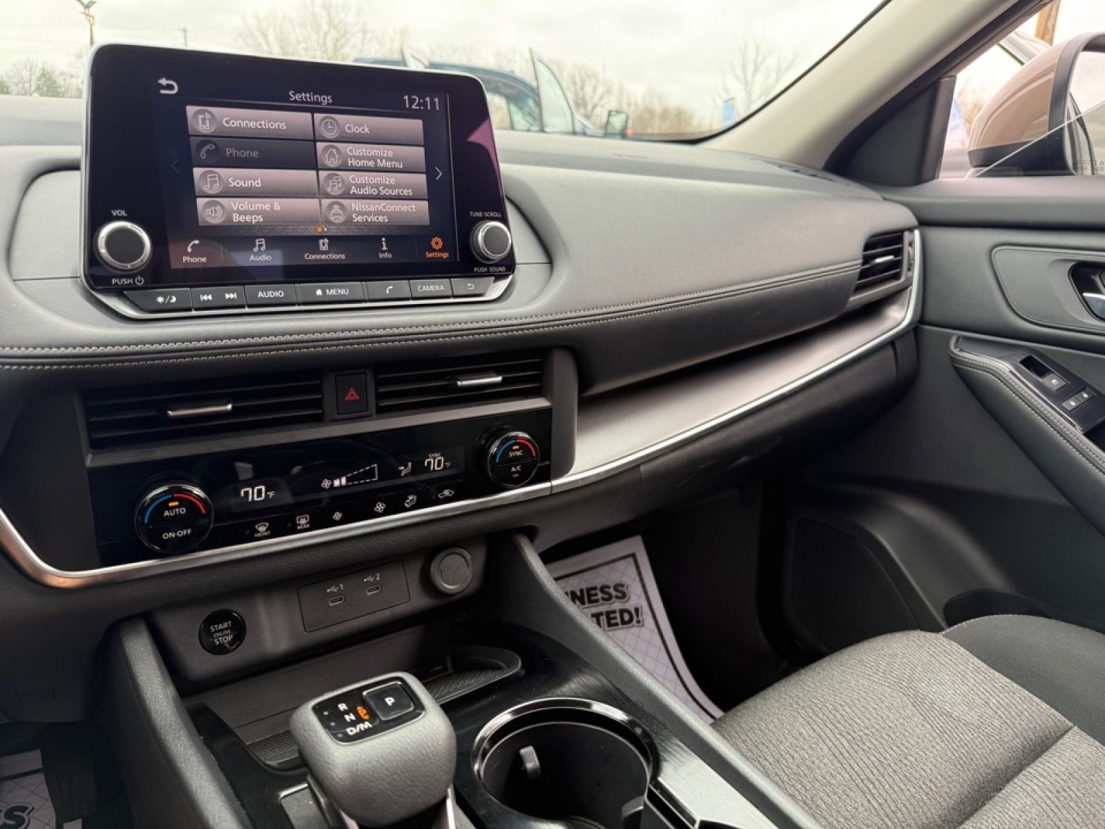 2025 Nissan Rogue SV FWD, 39693, Photo