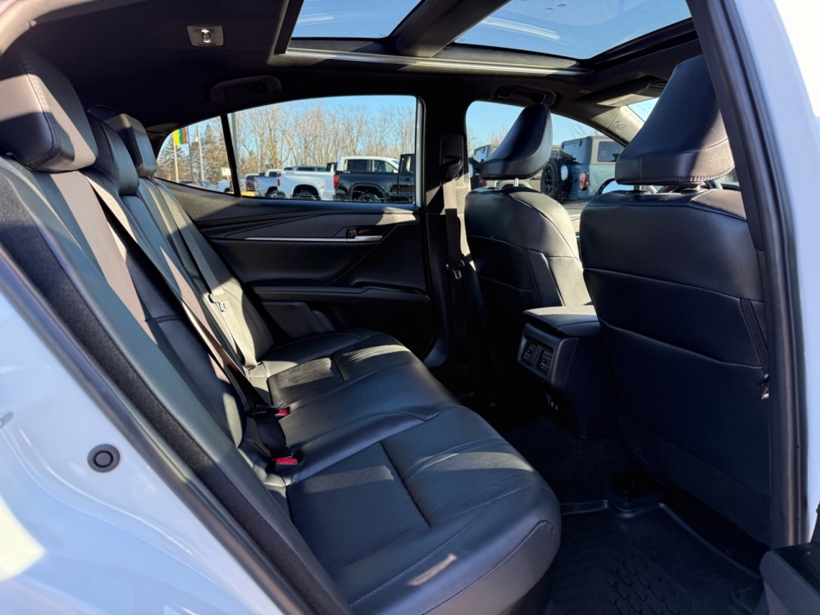 2025 Toyota Camry XSE, 39397, Photo