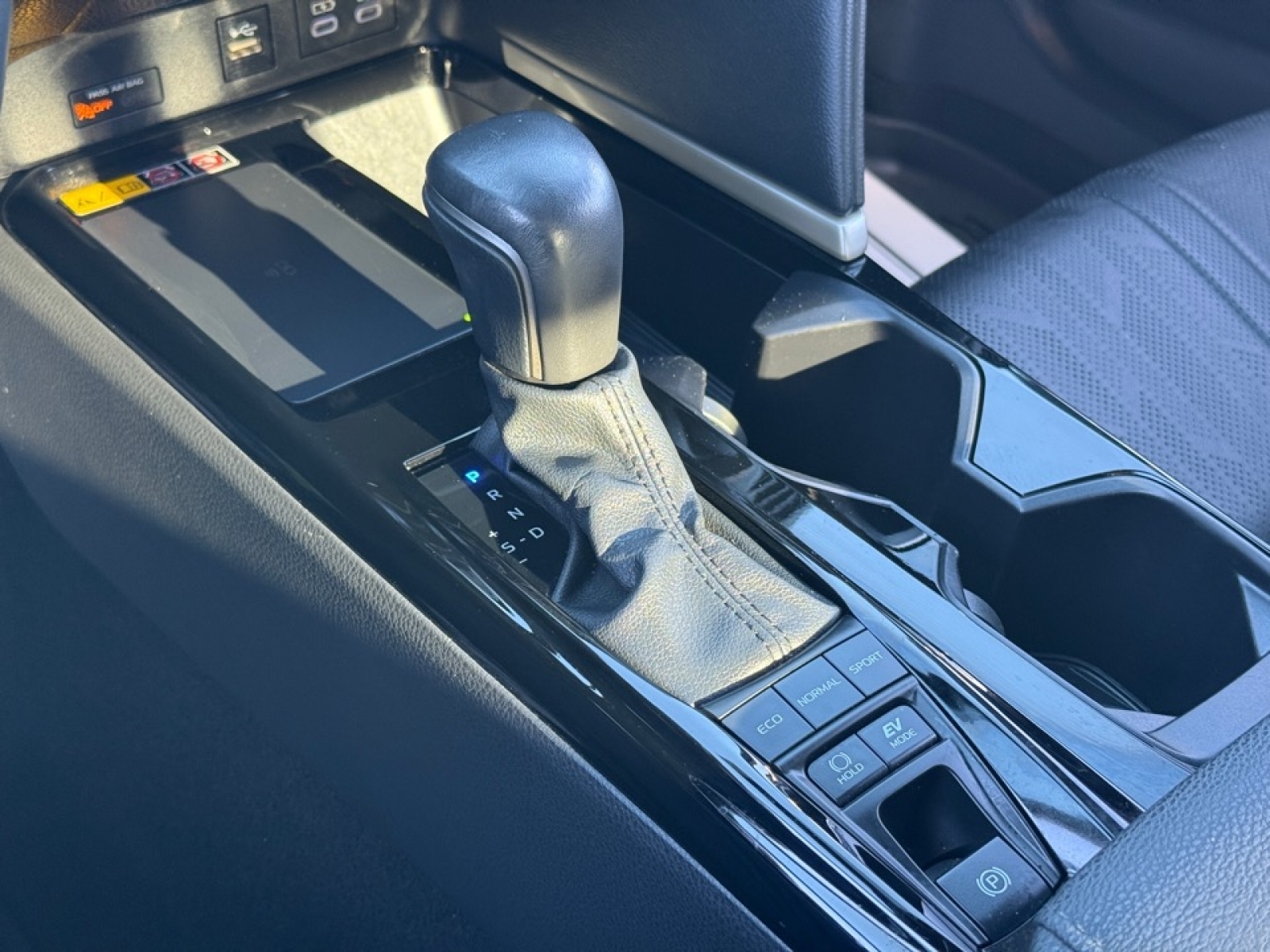 2025 Toyota Camry XSE, 39397, Photo