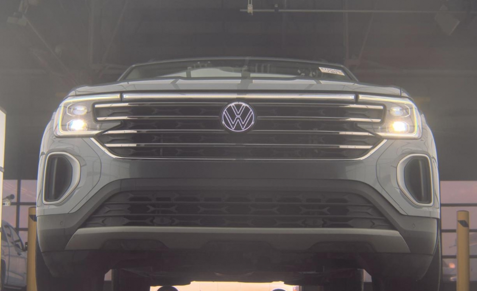 2025 Volkswagen Atlas 2.0T SE w/Technology, 39832, Photo