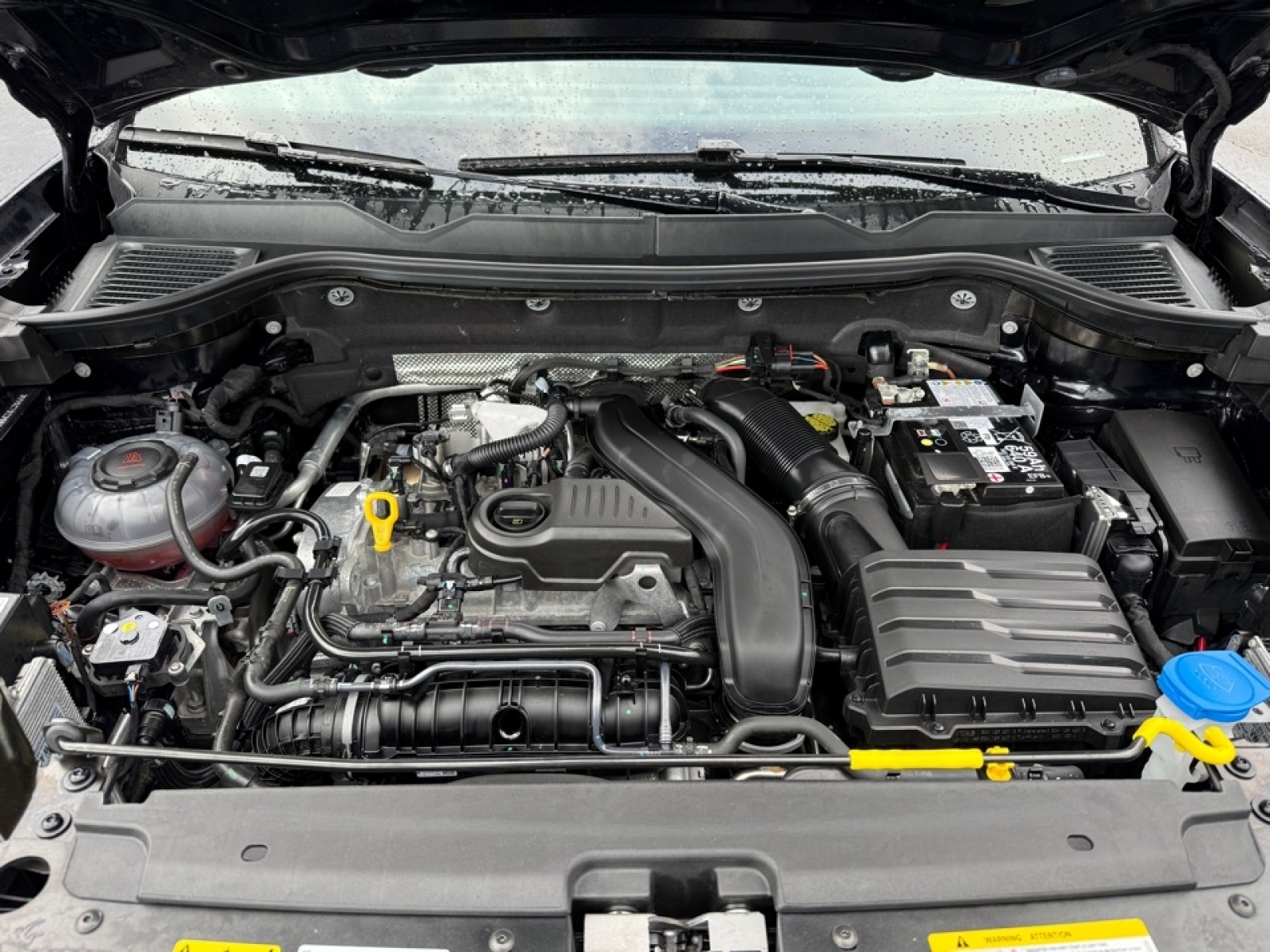 2025 Volkswagen Taos 1.5T SE, 39798, Photo