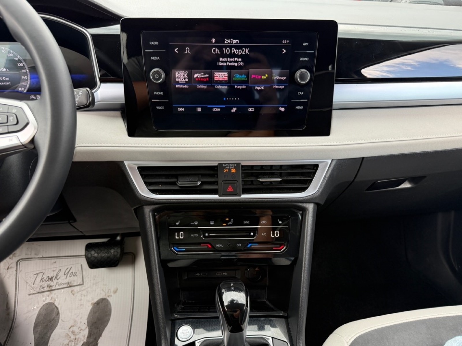 2025 Volkswagen Taos 1.5T SE, 39798, Photo