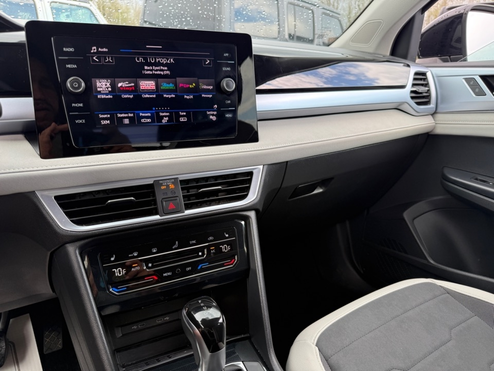 2025 Volkswagen Taos 1.5T SE, 39798, Photo