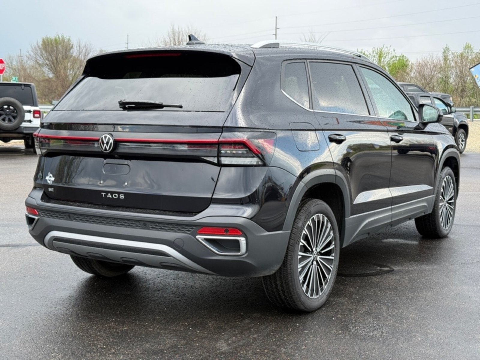 2025 Volkswagen Taos 1.5T SE, 39798, Photo