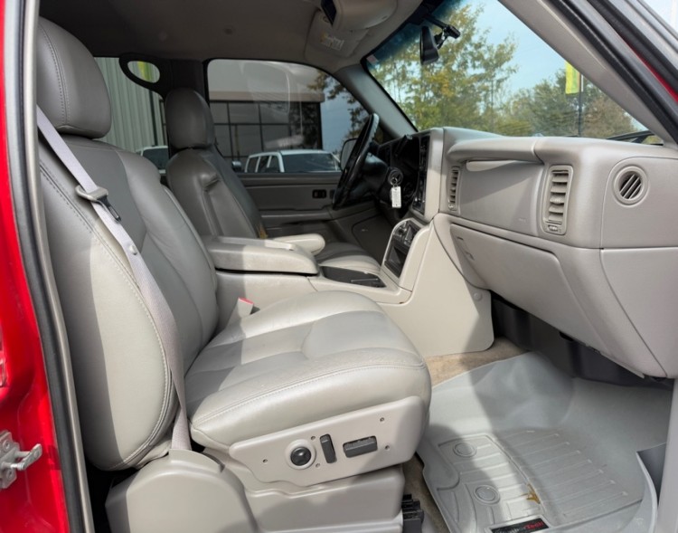 2005 GMC Sierra 2500HD 38630A