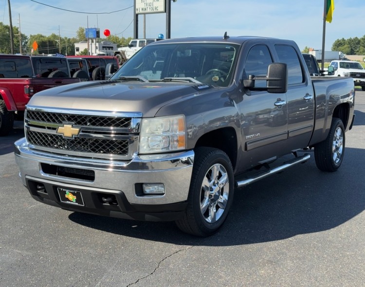 2011 Chevrolet Silverado 2500HD 38895