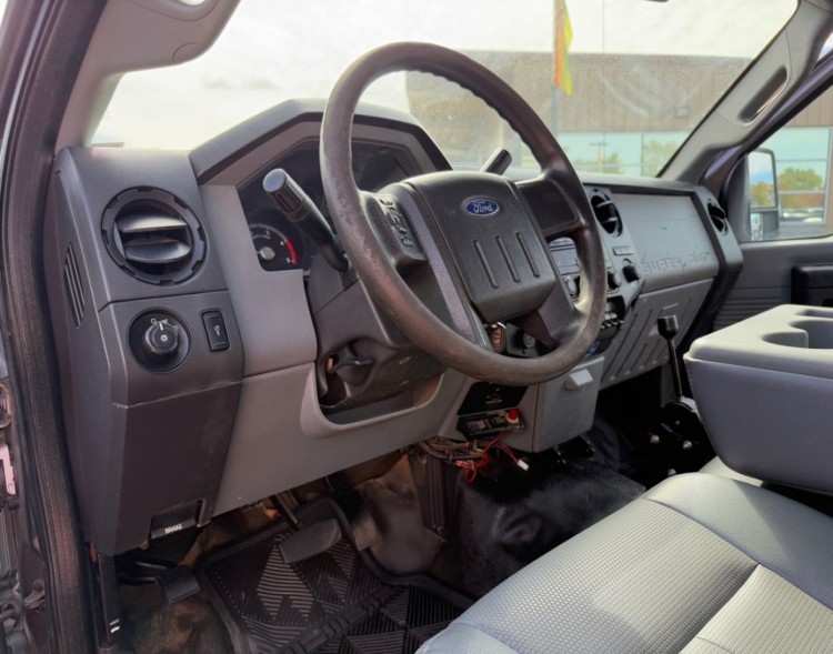 2014 Ford F-550 Chassis