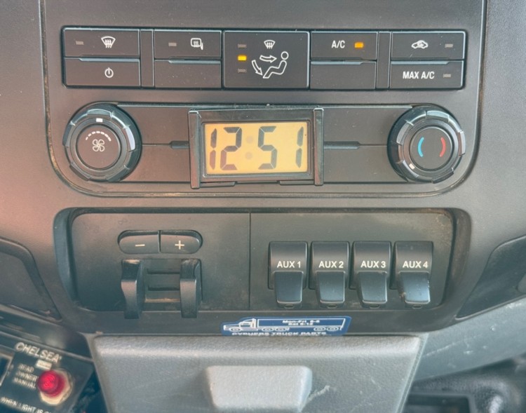 2014 Ford F-550 Chassis