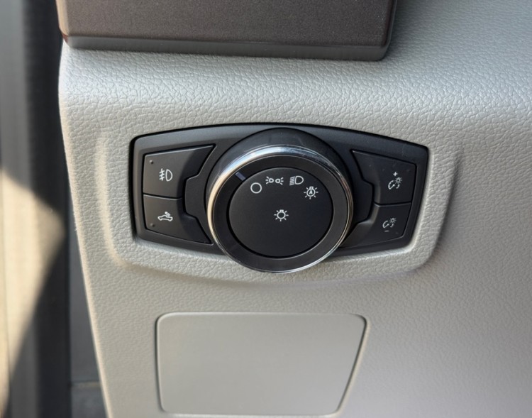 2015 Ford F-150 38209X