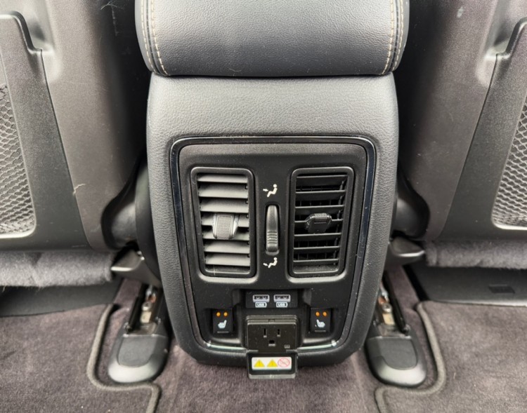 2017 Jeep Grand Cherokee 38907A