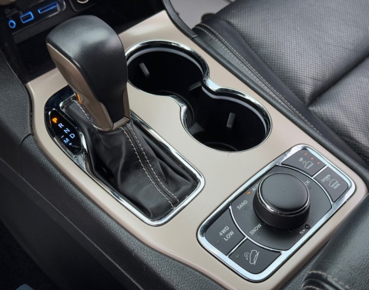 2017 Jeep Grand Cherokee 38907A