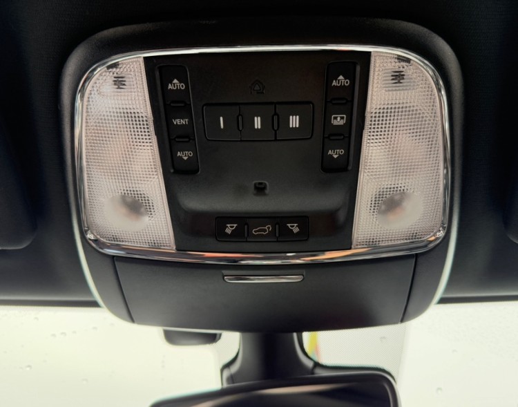 2017 Jeep Grand Cherokee 38907A