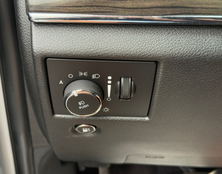 2017 Jeep Grand Cherokee 38907A