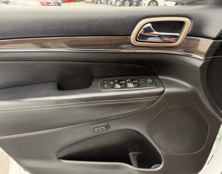 2017 Jeep Grand Cherokee 38907A