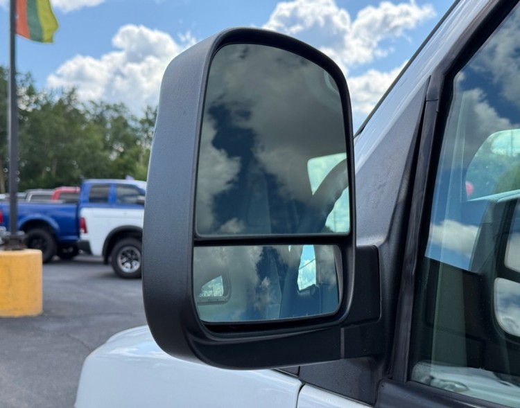 2018 Chevrolet Express 2500