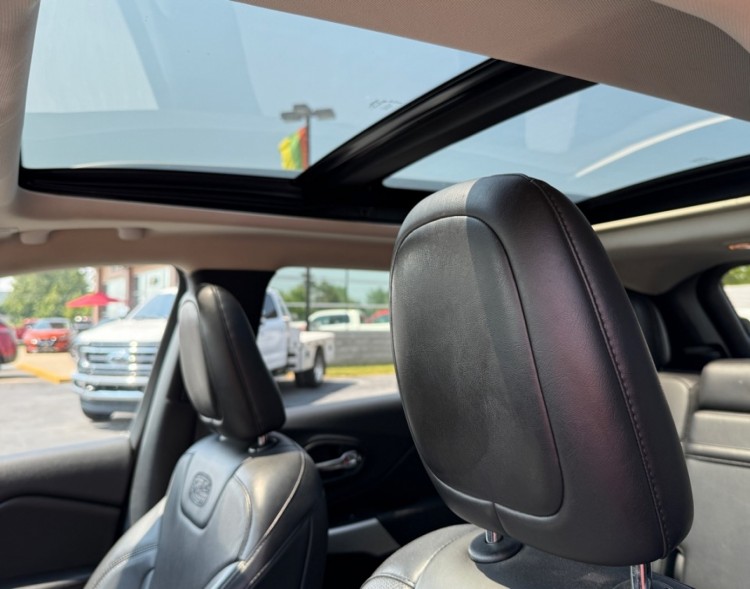 2018 Jeep Cherokee 38617