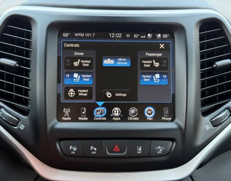 2018 Jeep Cherokee 38617