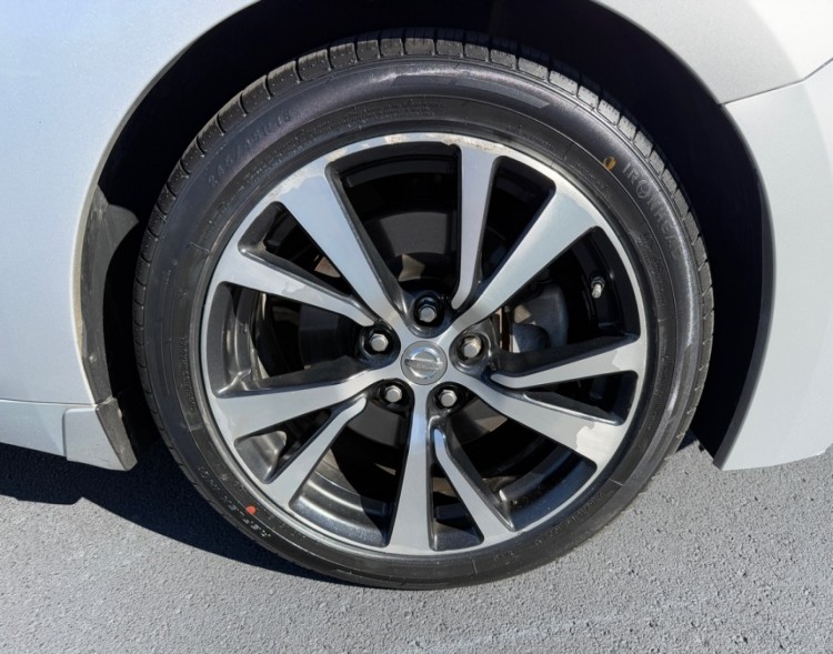2018 Nissan Maxima