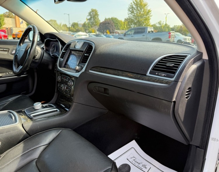 2019 Chrysler 300