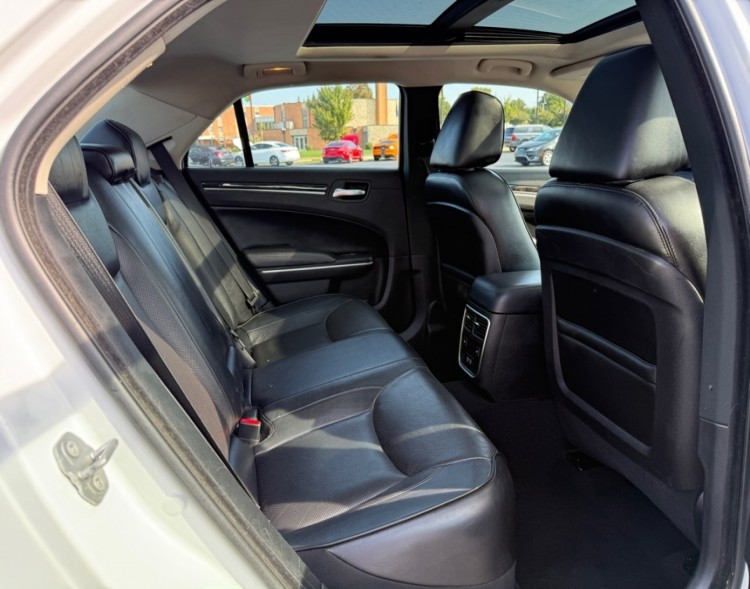 2019 Chrysler 300