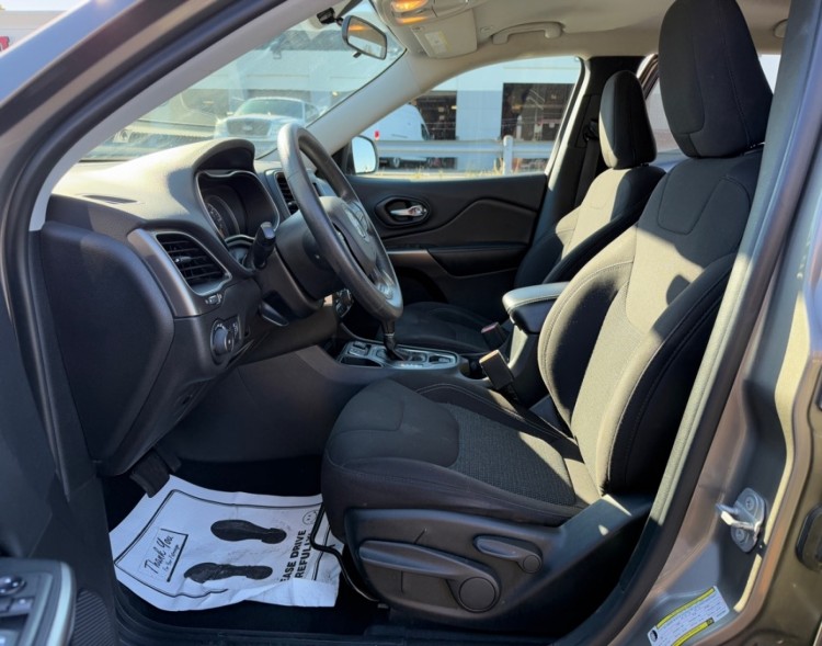 2019 Jeep Cherokee 38969