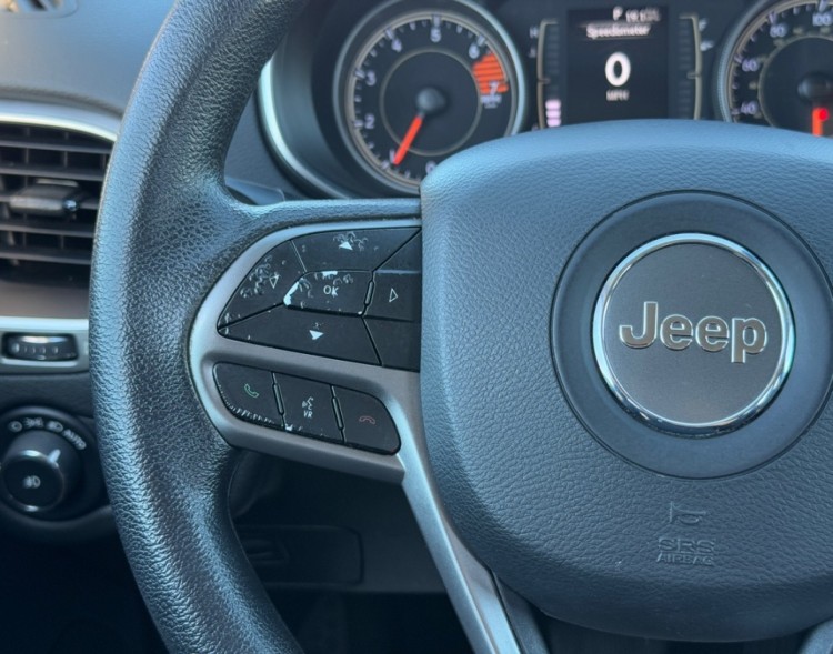 2019 Jeep Cherokee 38969