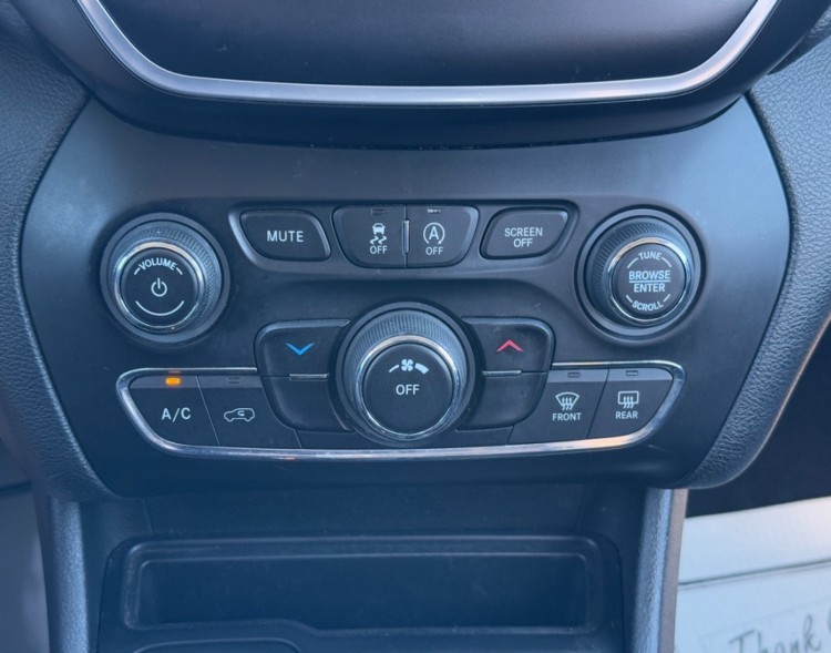 2019 Jeep Cherokee 38969