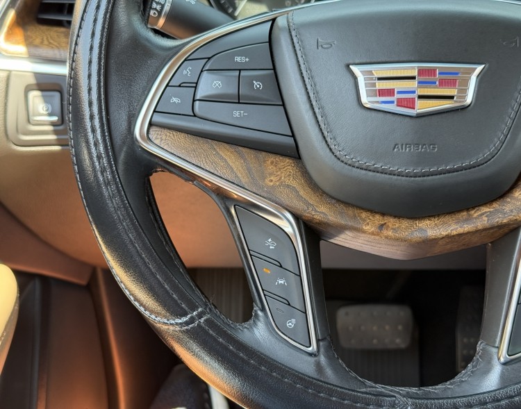 2020 Cadillac XT5 38627A