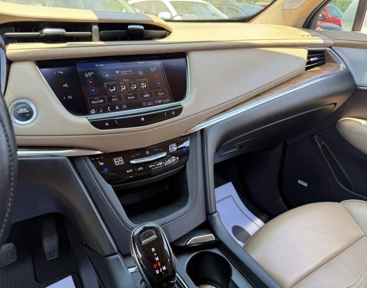 2020 Cadillac XT5 38627A