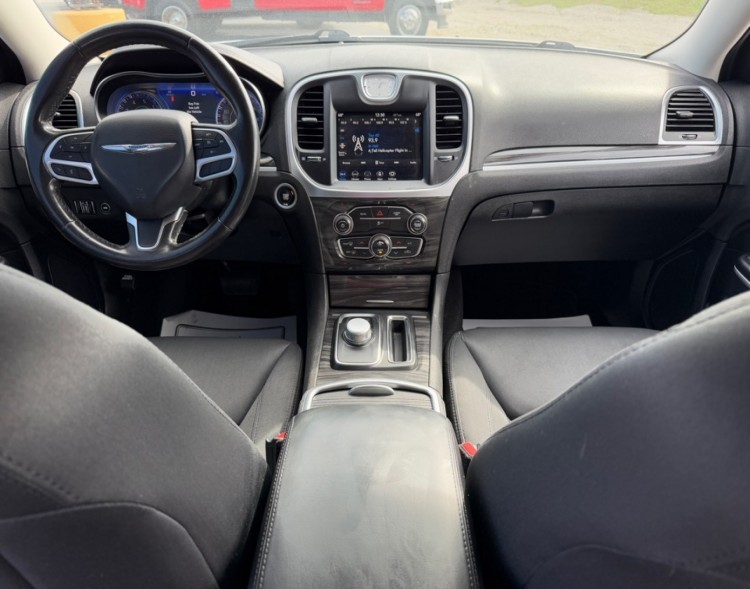 2020 Chrysler 300