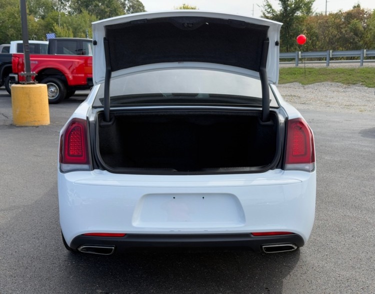 2020 Chrysler 300