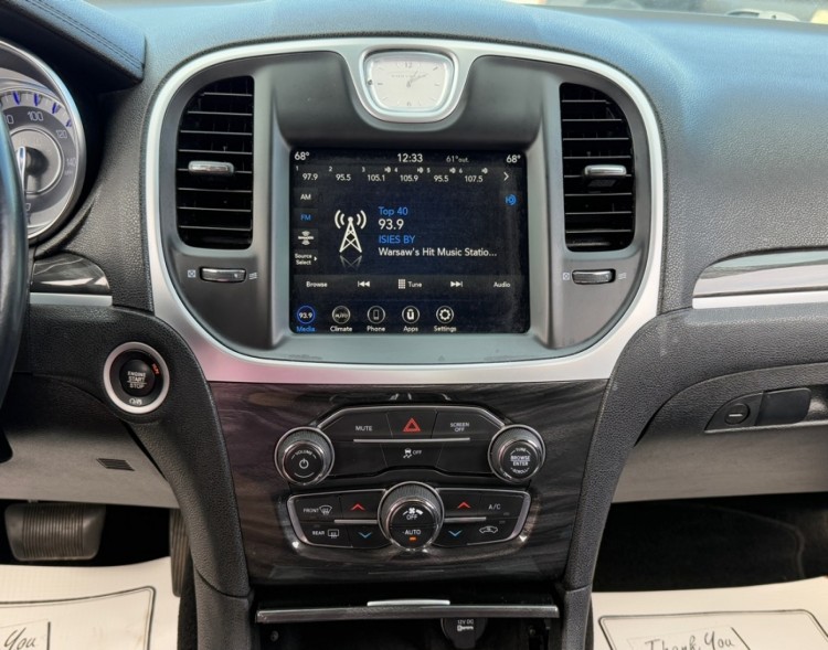 2020 Chrysler 300
