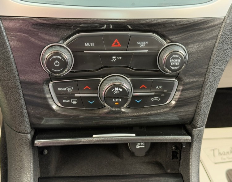 2020 Chrysler 300
