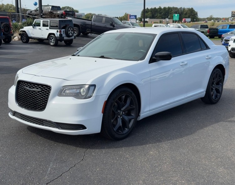 2020 Chrysler 300