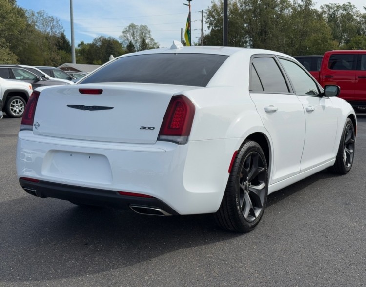2020 Chrysler 300