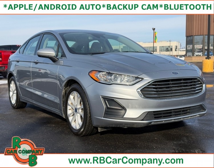 2020 Ford Fusion SE's photo