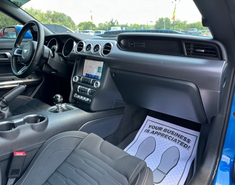 2020 Ford Mustang 38877A