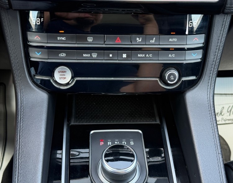 2020 Jaguar F-PACE
