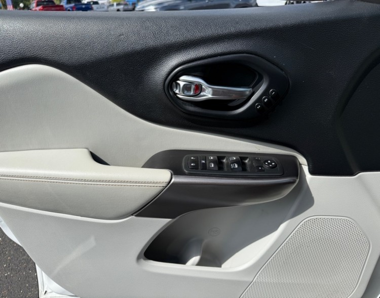 2020 Jeep Cherokee