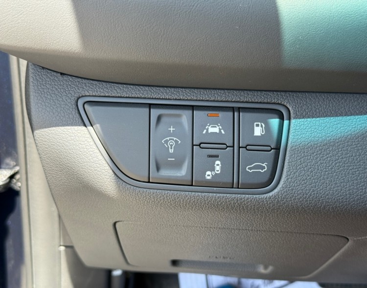 2021 Genesis G70 38425