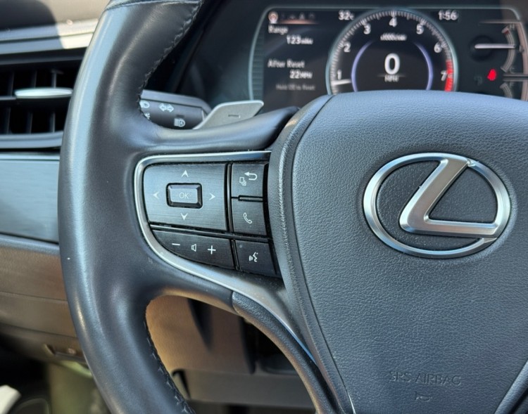 2022 Lexus ES 250